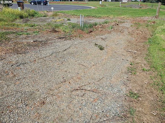 3rd image of 165 Wanda Ct #16