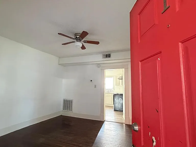 4334 Polk St #1 — Photo 6