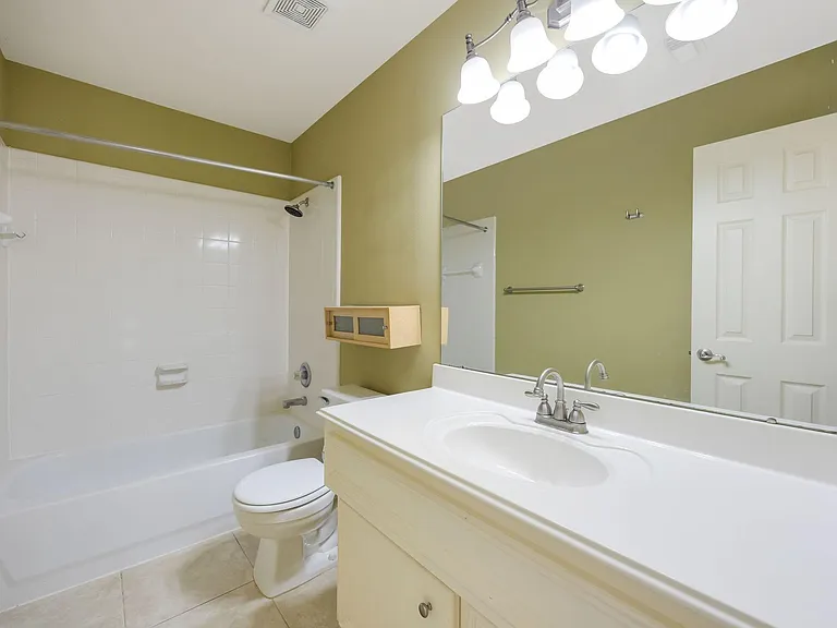 20602 Naples Terrace Ln — Photo 16