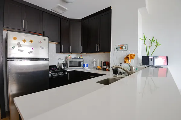 Rented by Triplemint | media 13