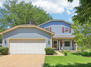 265 Bastian Dr, Sugar Grove, IL 60554