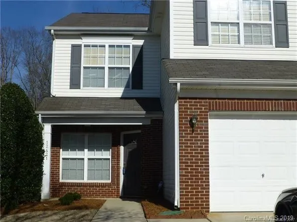 12421 Stratfield Place Cir, Pineville, NC 28134
