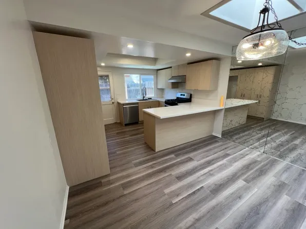 7291 Toulouse Dr #1, Huntington Beach, CA 92647