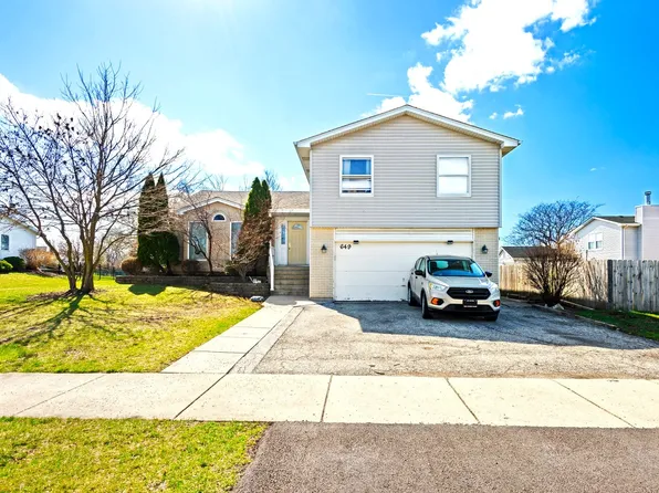 649 Hiawatha Dr, Carol Stream, IL 60188