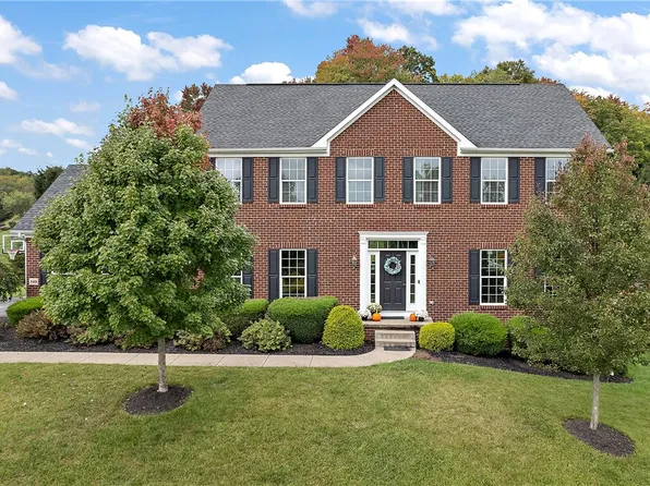 149 Sweetwater Dr, Sewickley, PA 15143
