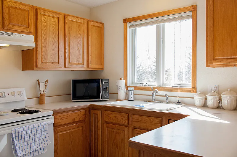 3 bed, 2.0 bath, $1,585 — Photo 1