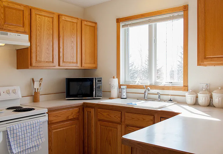 1511 Summit St — Photo 1