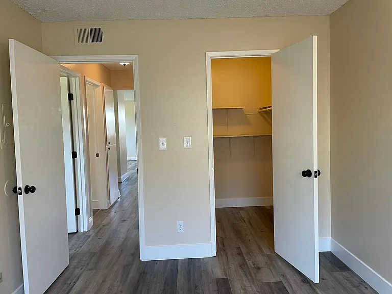 3665 Sapphire Dr #4 — Photo 7