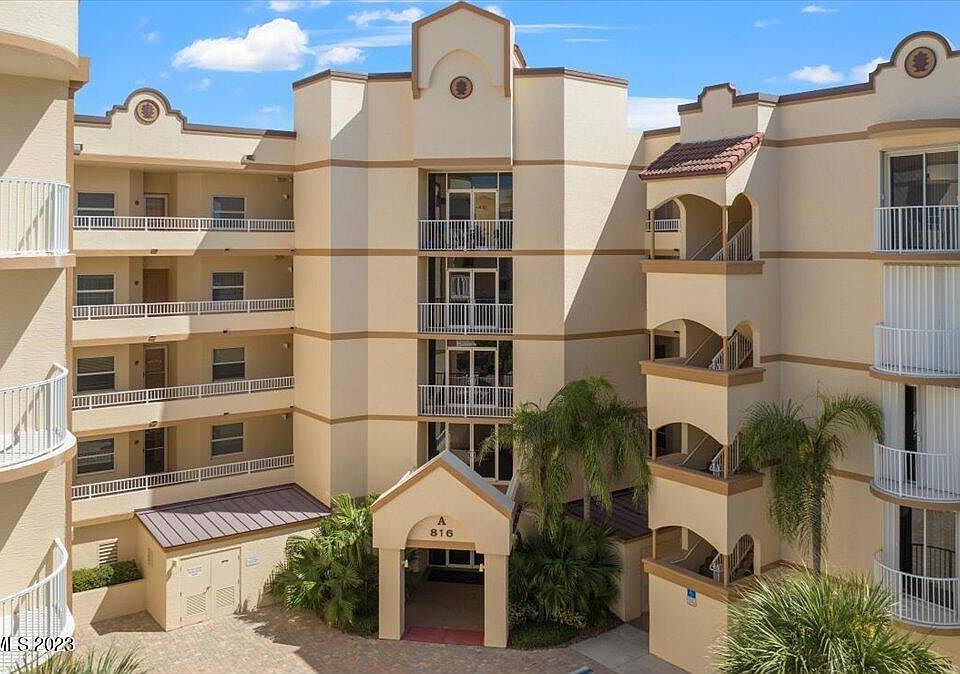 1st image of 816 Mystic Dr APT 210
