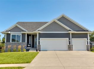 202 Park View Ln, Madrid, IA 50156