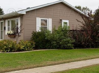 1801 17th St S, Fargo, ND 58103