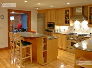 9 Symphony Rd #1, Boston, MA 02115