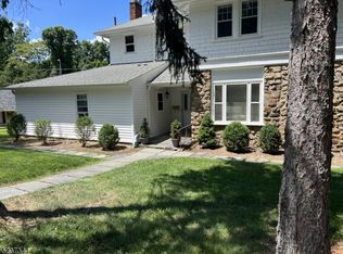 100 Wootton Rd, Essex Fells, NJ 07021