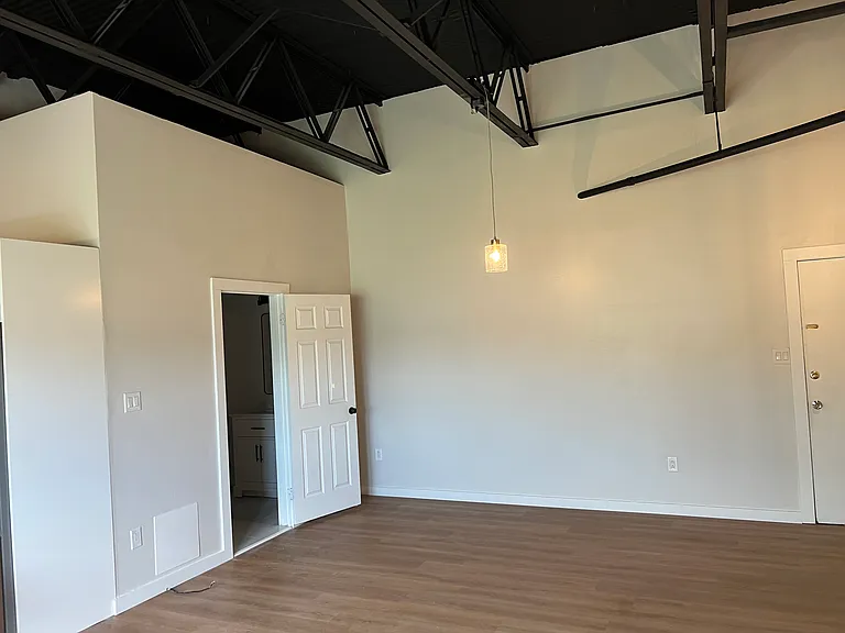 110 Railroad Ave #2 — Photo 6