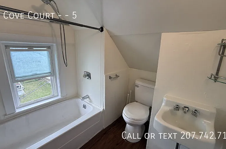 10 Cove Ct #5 — Photo 10