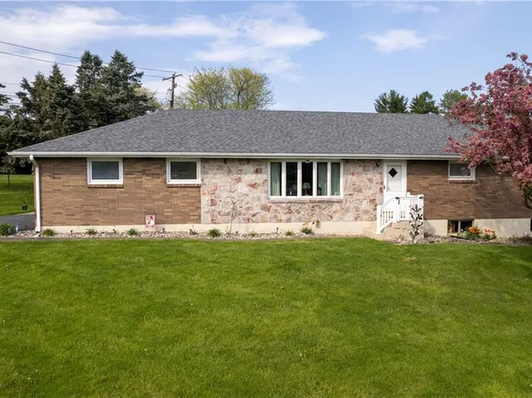 3629 Municipal Dr, Whitehall, PA 18052