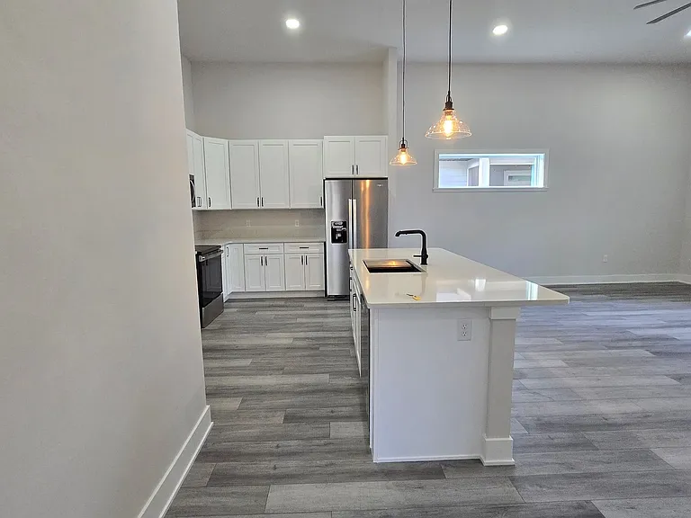 6548 NW 109th Pl — Photo 7