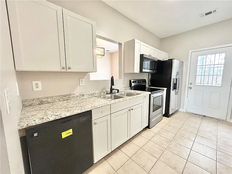1050 Wheel House Ln #A — Photo 4