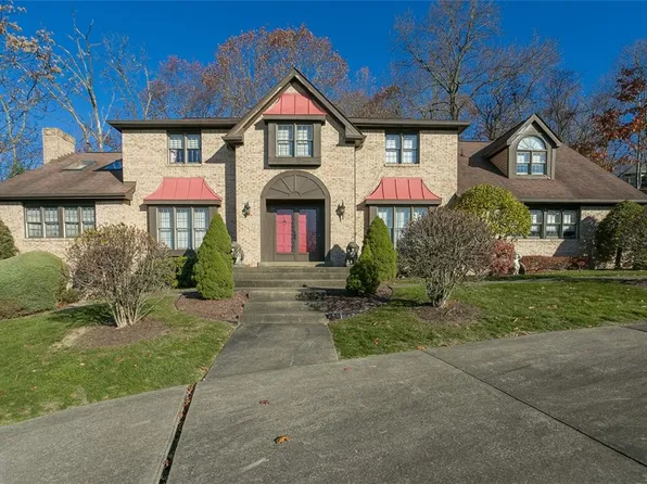 4621 Windbrook Dr, Murrysville, PA 15668