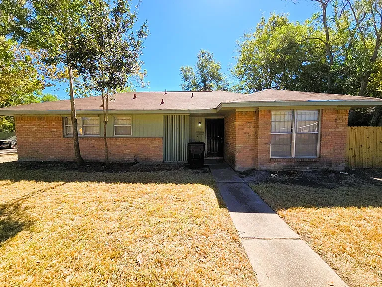 4203 Wuthering Heights Dr — Photo 36