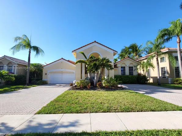 16399 NW 12th St, Pembroke Pines, FL 33028
