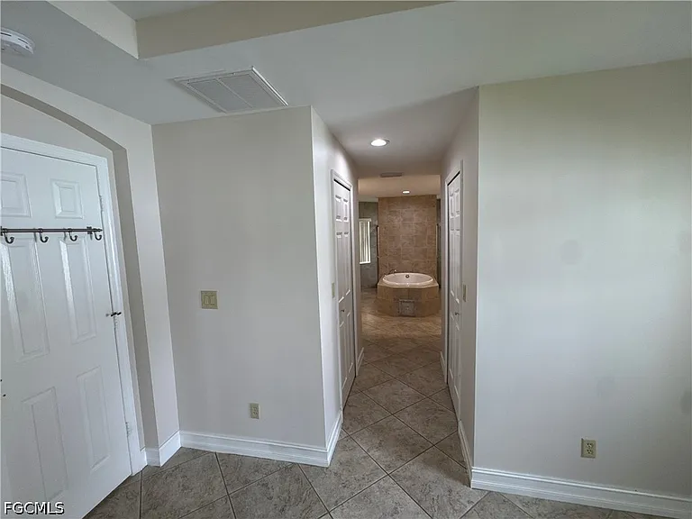 4914 7th St W — Photo 20