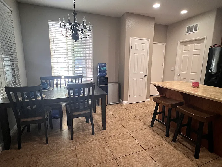 15644 Red Oak Way — Photo 9