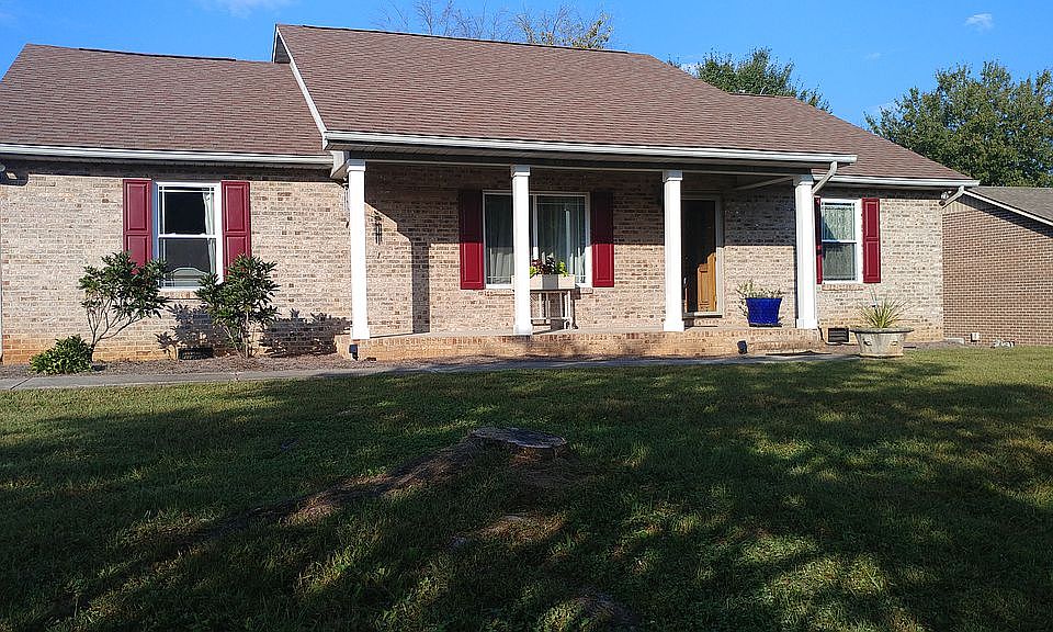 1st image of 1425 Peabody Dr
