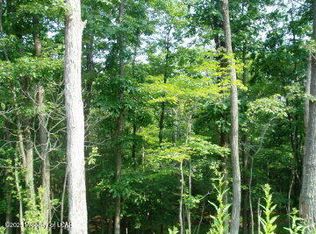 8 Turnberry Ln, Hazle Township, PA 18202