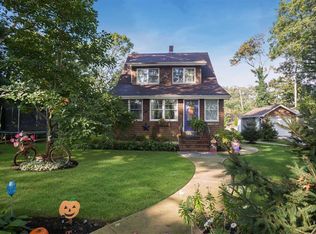 251 Jayne Ave, Patchogue, NY 11772