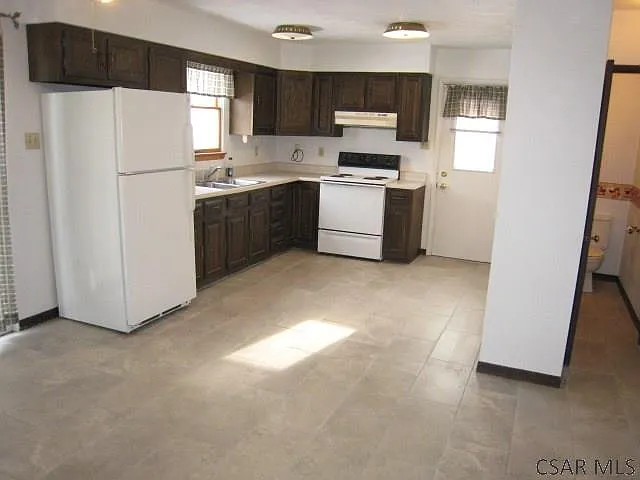 1405 Ocala Ave — Photo 2