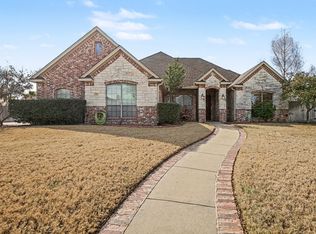 1361 Shallowbend Dr, Midlothian, TX 76065