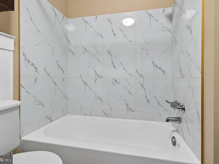 803 Valley Dr — Photo 27