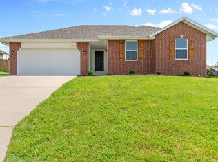 450 S Cedarwood Ave, Republic, MO 65738