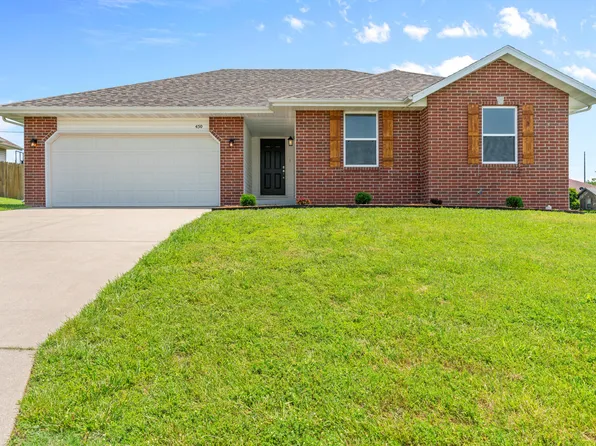 450 S Cedarwood Avenue, Republic, MO 65738