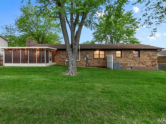 3rd image of 3117 Mimosa St