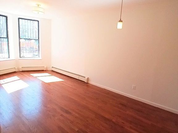 2nd image of 479 Park Pl #1A
