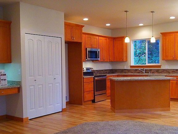 5th image of 4261 Mayhill Dr SE