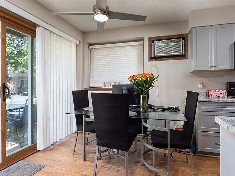 49 Park Heights Ct — Photo 9