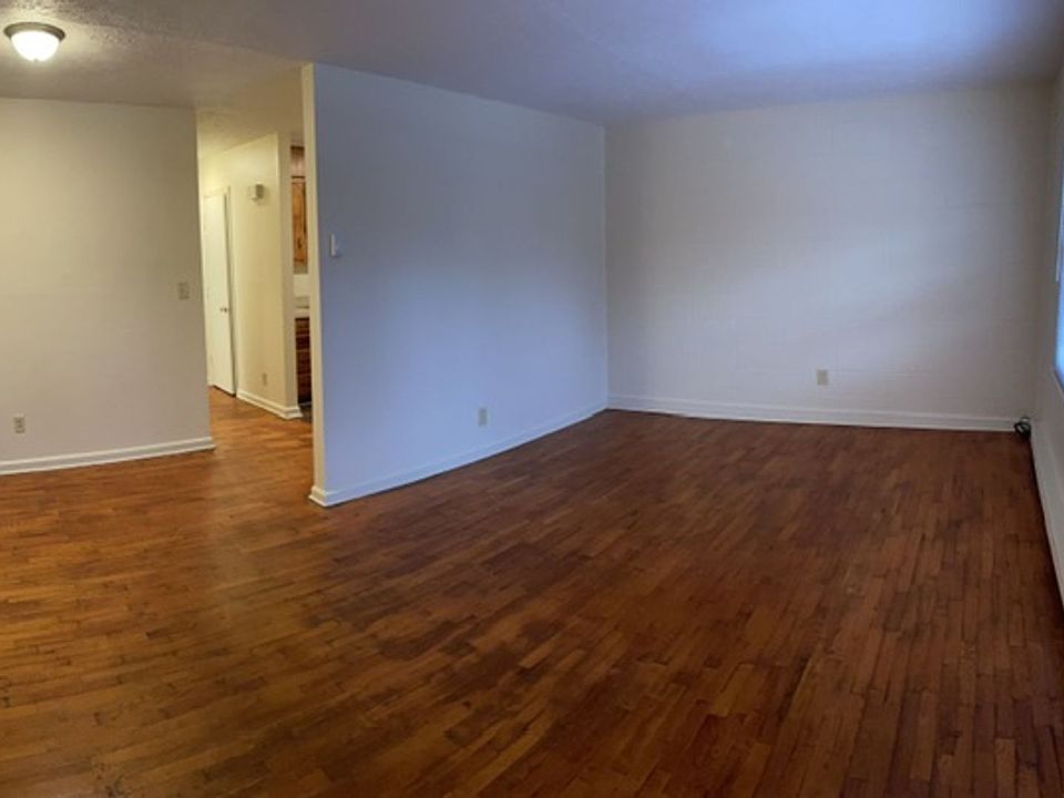 1st image of 337 Audubon Dr #22-C