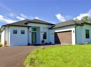 3710 24th Ave NE, Naples, FL 34120