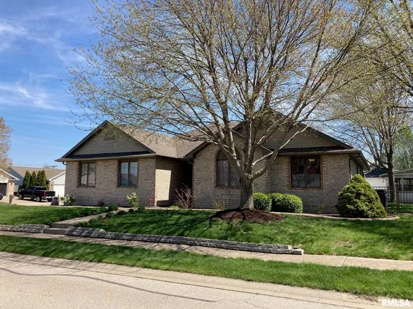 3404 Tallgrass Dr, Springfield, IL 62712