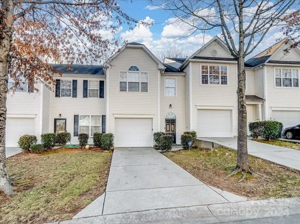 7148 Abbotts Glen Dr, Charlotte, NC 28212