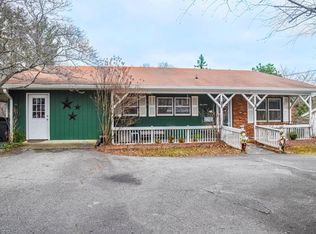 112 N Dougherty St, Black Mountain, NC 28711