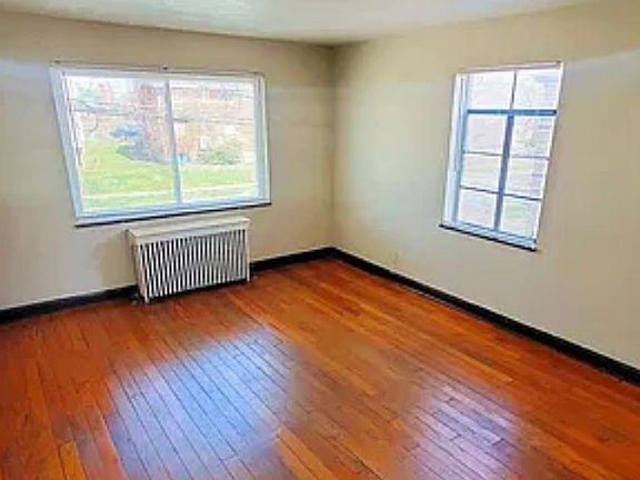 4th image of 1813 Section Rd APT 4
