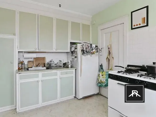 74 Strathmore Rd #11B, Boston, MA 02135