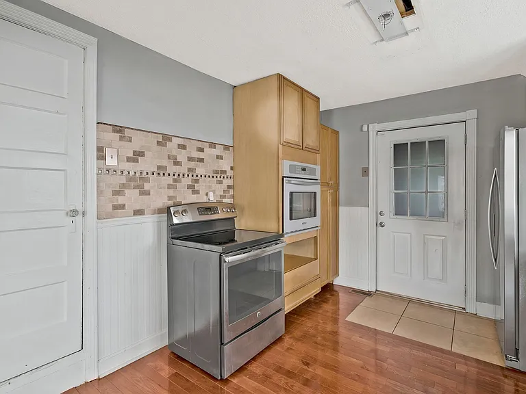 5206 Georgia Ave — Photo 9