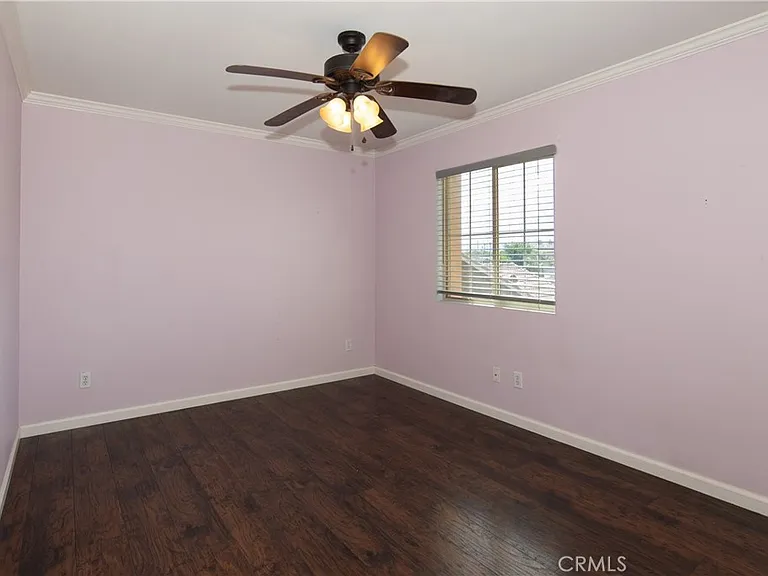 619 W Avenue H13 — Photo 16