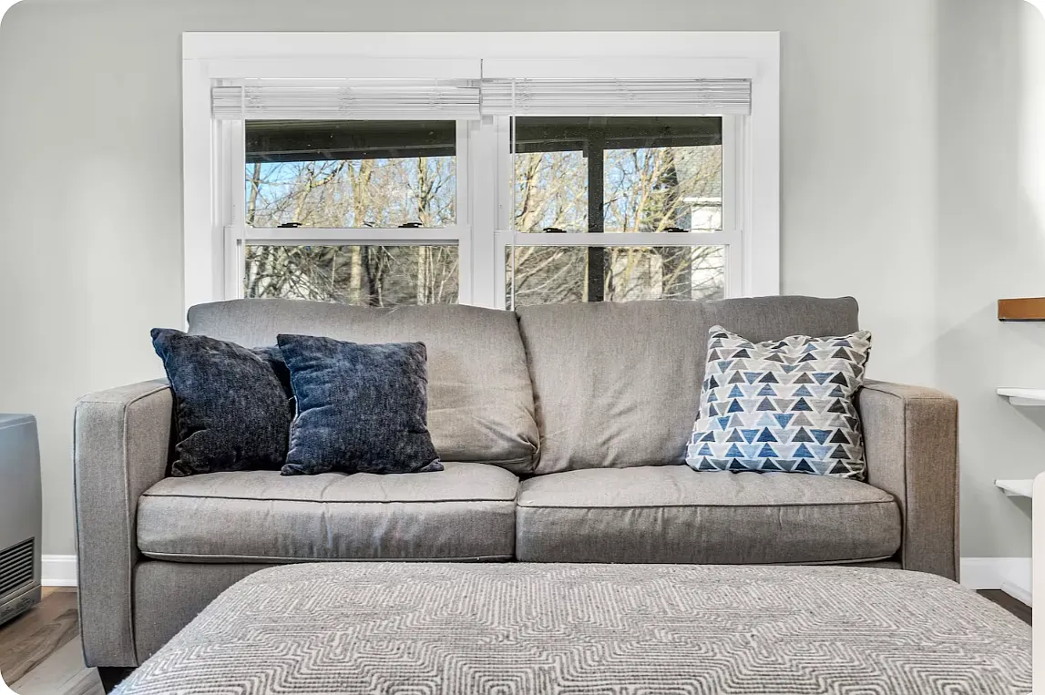 2 bed, 650 sqft, $1,500 — Photo 3