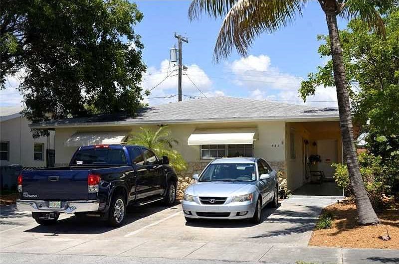 1st image of 431 SE 1st Ave